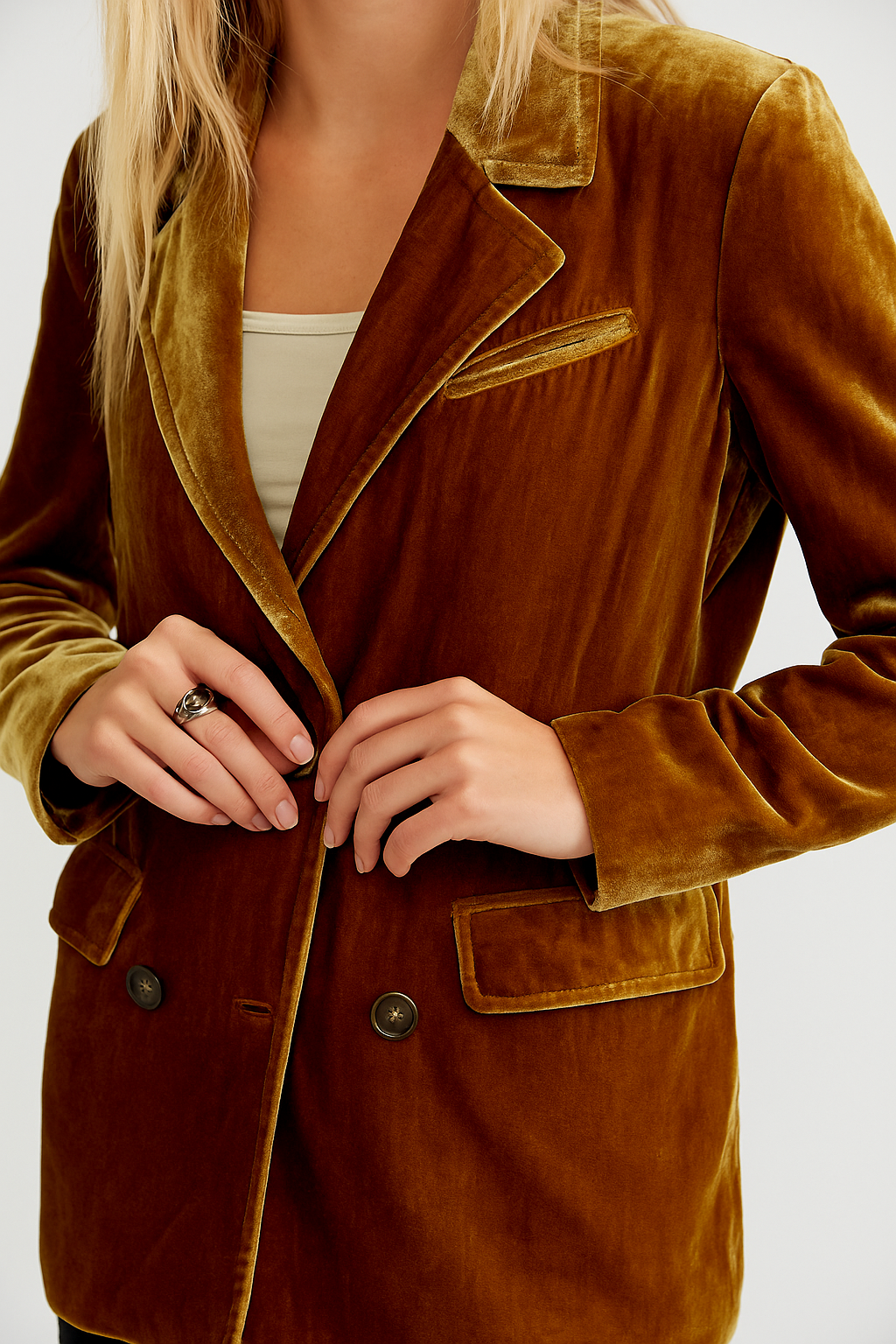 Blazer til kvinder i ensfarvet design med krave