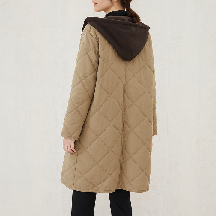 Quiltet damefrakke – lang jakke med hætte