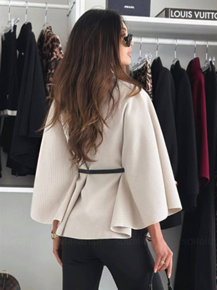 Kort damejakke med bælte