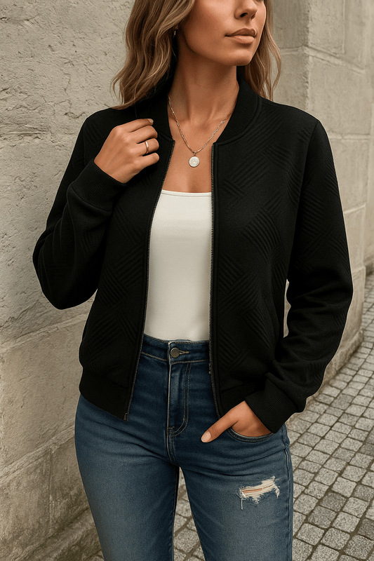 Kort bomberjakke til kvinder med lynlås og mønster