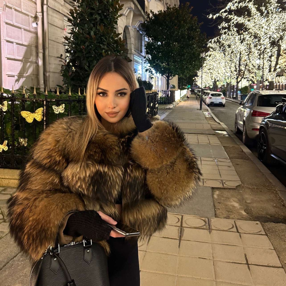 Kort damejakke med pelslook