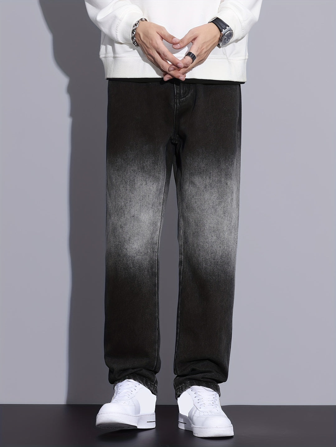 Herrejeans med farveblokdesign og lige ben