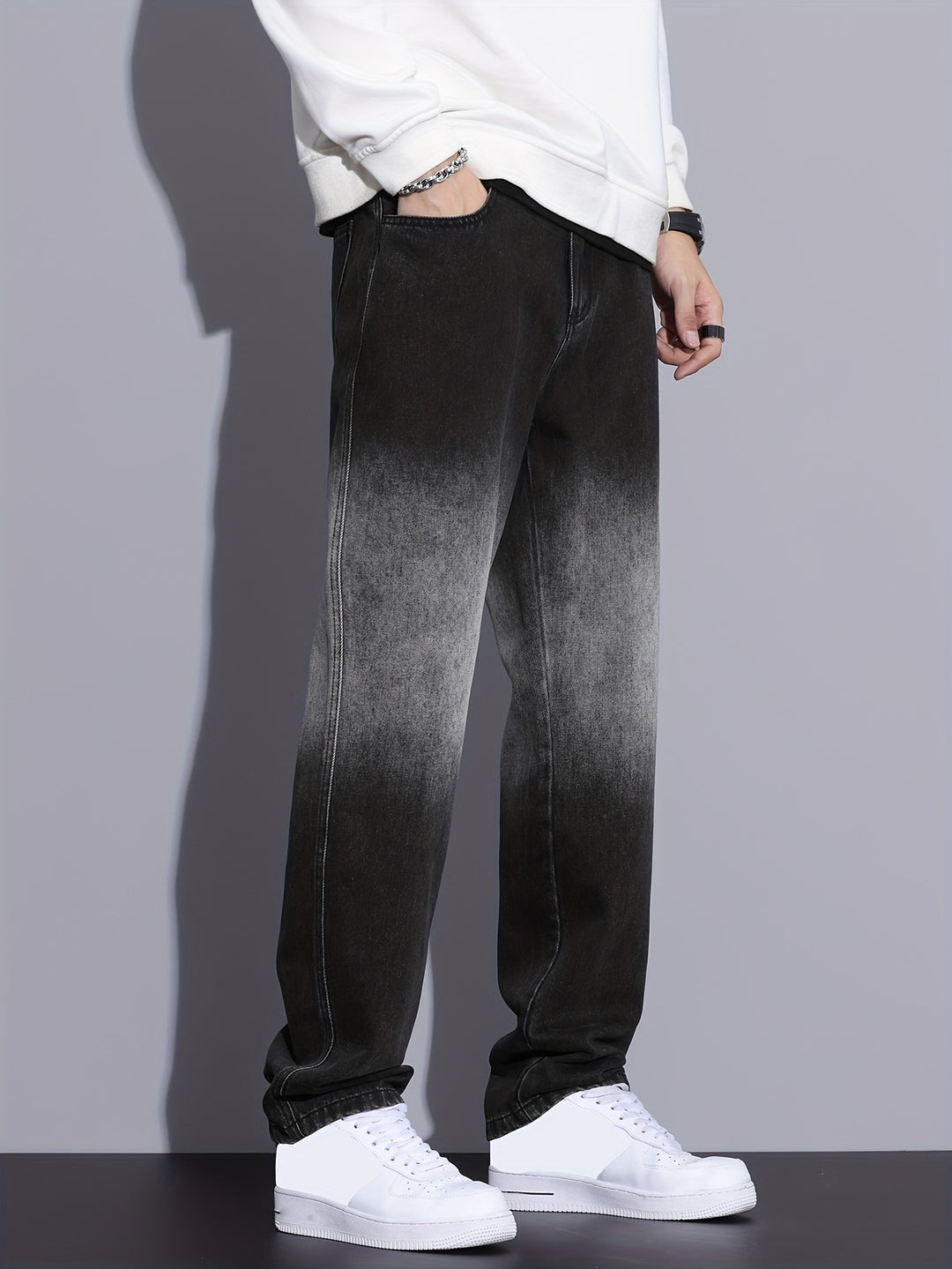 Herrejeans med farveblokdesign og lige ben