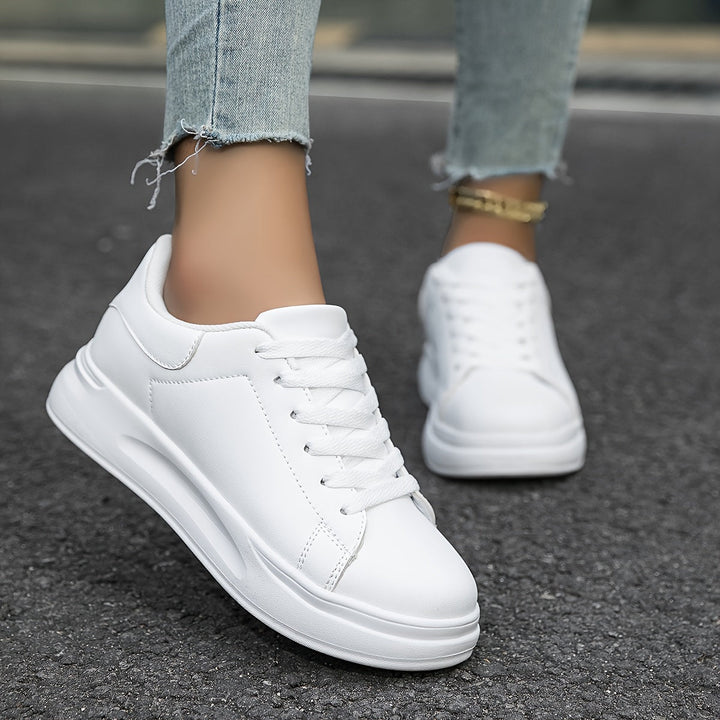 Dame sneakers med snørelukning