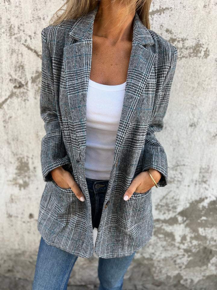 Skræddersyet blazer til kvinder med reversdetaljer