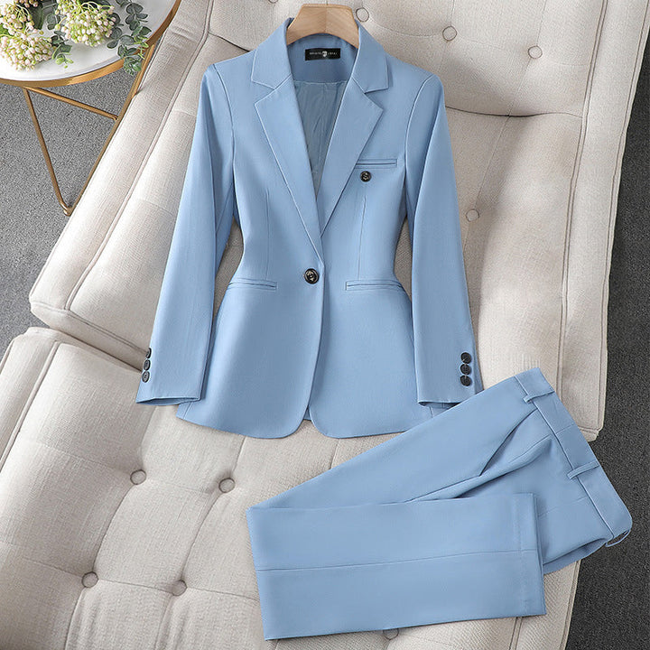 Damebuksedragt med blazer og let figursyet buks