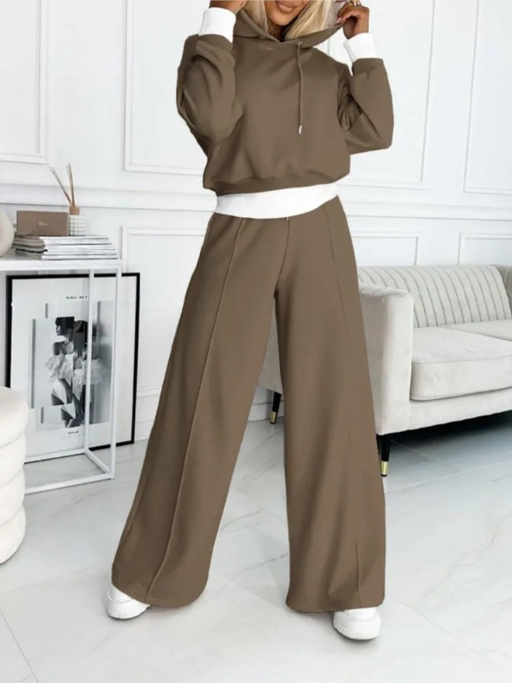 Dame loungewear sæt med hoodie og vide bukser