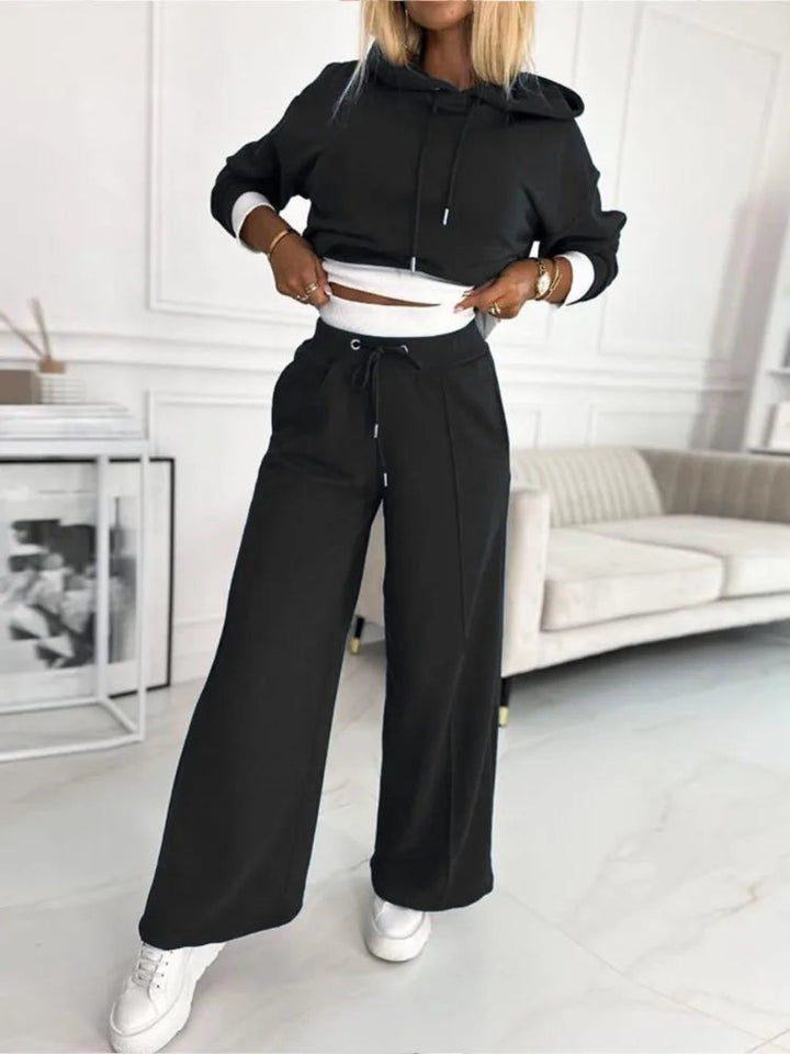 Dame loungewear sæt med hoodie og vide bukser