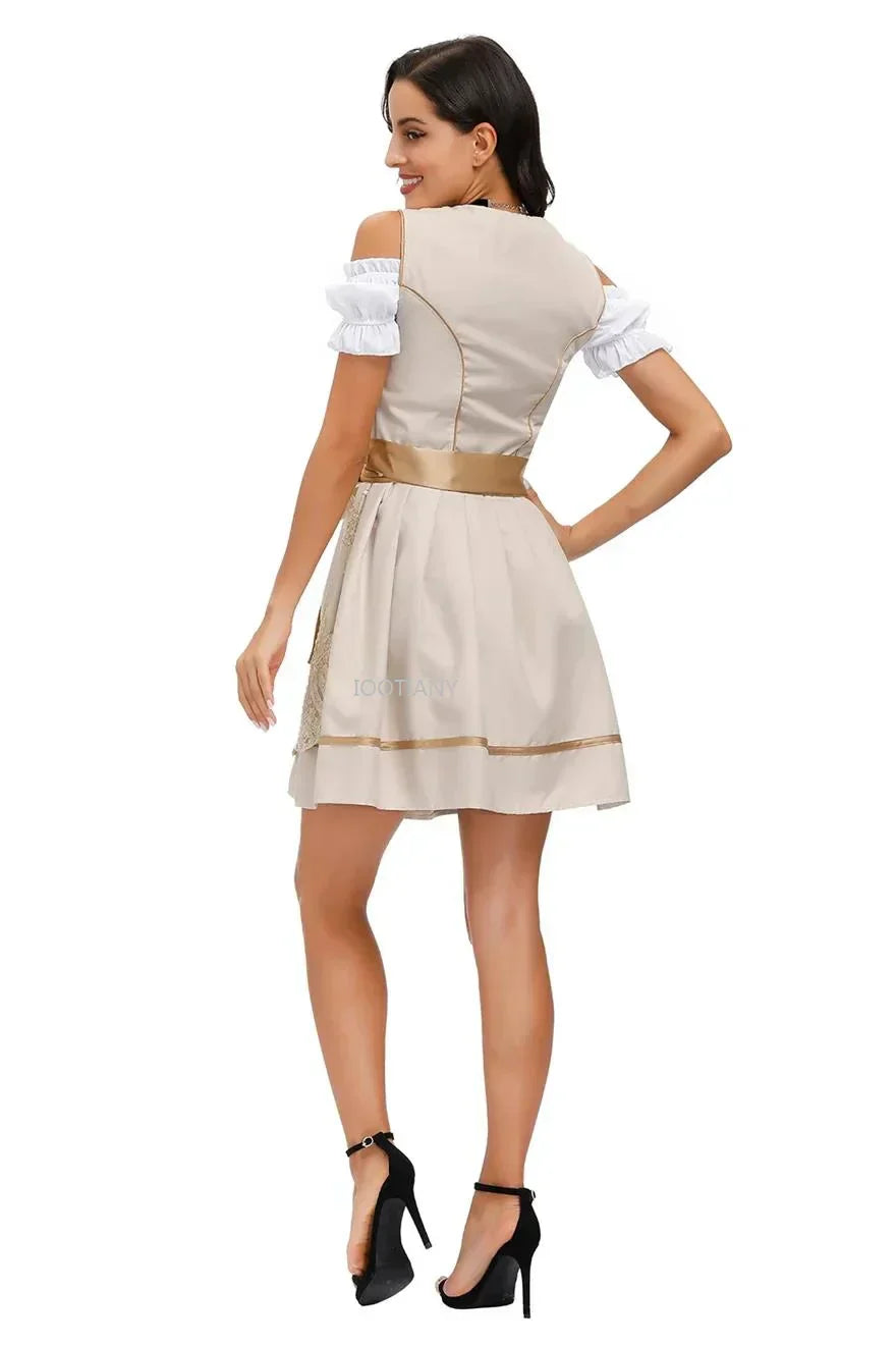 Traditionel dame dirndl til Oktoberfest