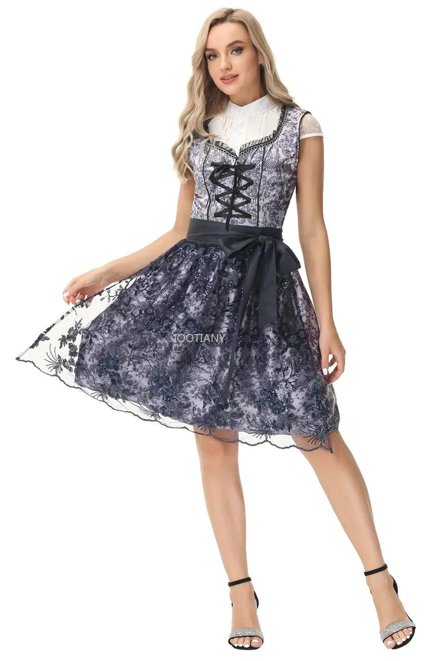 Traditionel dame dirndl til Oktoberfest