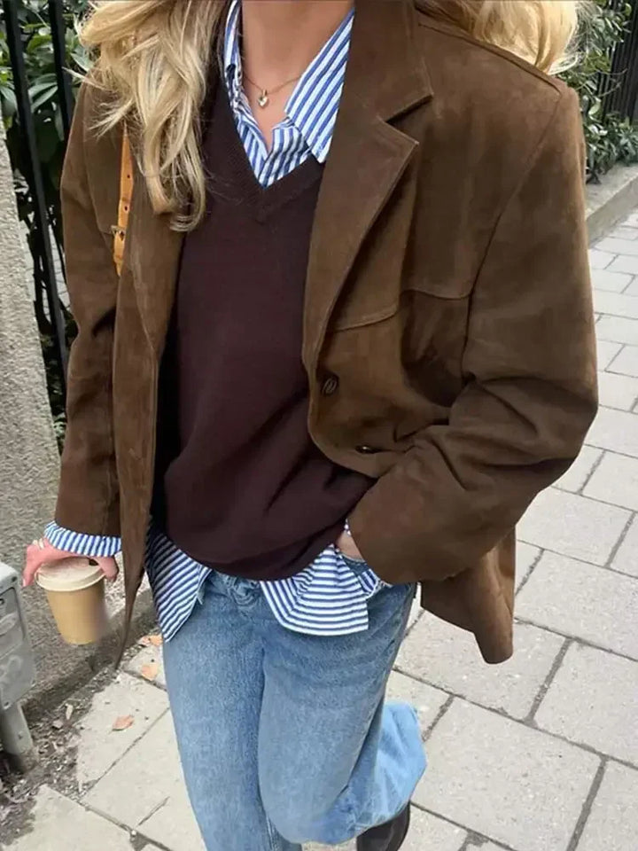 Dame jakke med klassisk snit