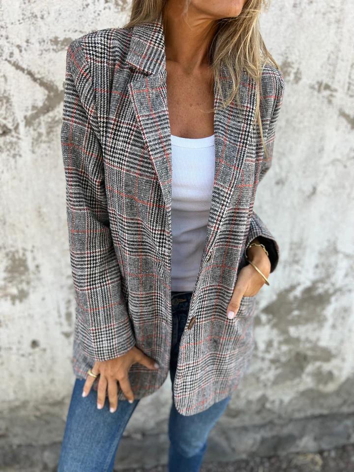 Skræddersyet blazer til kvinder med reversdetaljer
