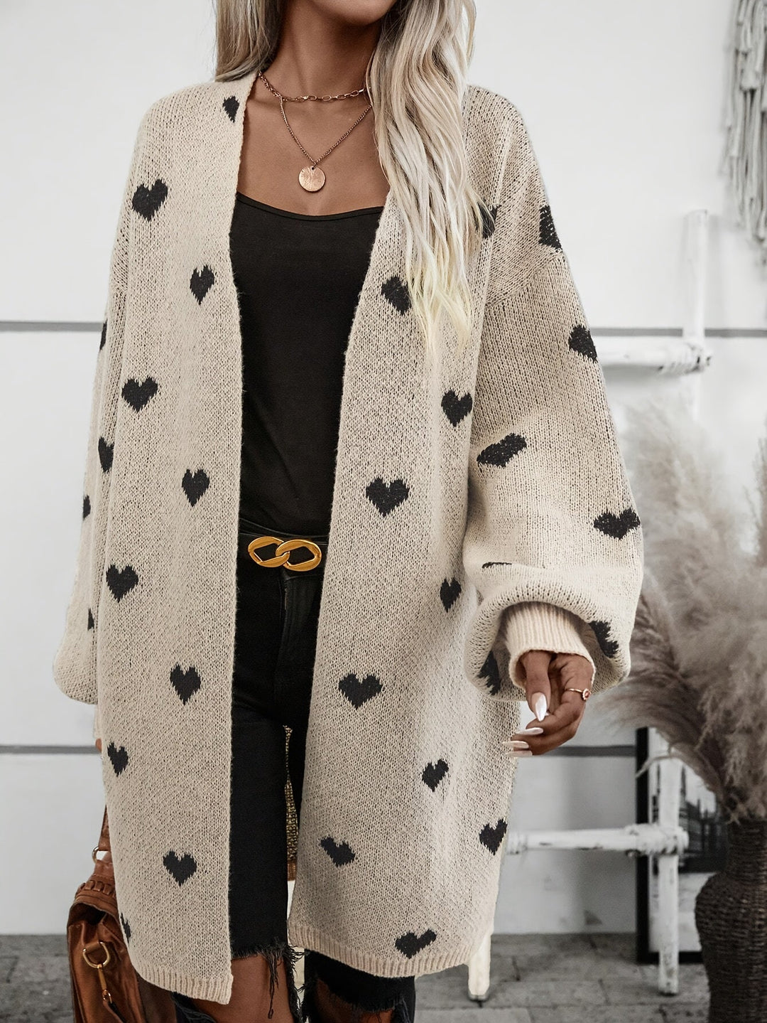 Cardigan til kvinder med hjertemønster og knapper