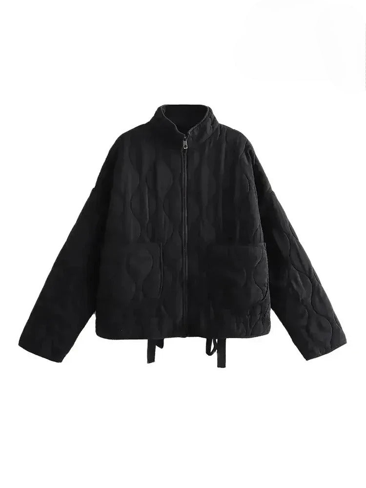 Quiltet dame jakke med lynlås og lommer